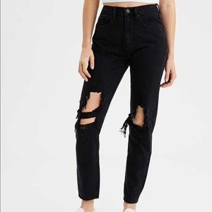 AE 90’s Slim Boyfriend Black Distressed Jeans